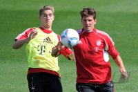 Fussball 1. Bundesliga 11/12: FC Bayern Muenchen Training in Doha