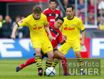 Fussball 1. Bundesliga: Leverkusen - Dortmund, Zweikampf