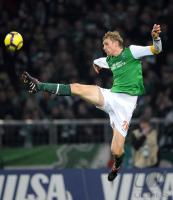 FUSSBALL, 1. BUNDESLIGA, 12. Spieltag: Werder Bremen, MERTESACKER Einzelaktion