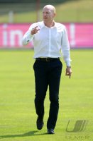 Fussball 1. Bundesliga 12/13: Training beim FC Bayern Muenchen