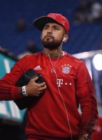 Fussball 1. Bundesliga Saison 15/16:  Arturo Vidal (FC Bayern Muenchen)