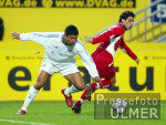 Fussball 1. Bundesliga: Lautern - Bayern, Zweikampf