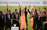 Fussball 1. Bundesliga Saison 20/21: FC Bayern Muenchen - FC Augsburg