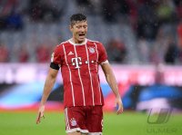 Fussball 1. Bundesliga Saison 17/18: FC Bayern Muenchen - Bayer 04 Leverkusen
