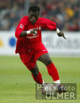 FUSSBALL 1. Bundesliga Soumaila Coulibaly (SC) am Ball