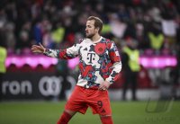 Fussball 1. Bundesliga 24/25: FC Bayern Muenchen -  Holstein Kiel