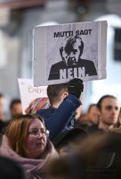 Lichtermeer fuer die Demokratie auf dem Tuebinger Marktplatz