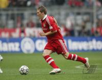 Fussball 1. BL Bayern-Wolfsburg; Zweikampf