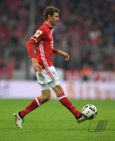 Fussball DFB Pokal 2. Runde 16/17: FC Bayern Muenchen - FC Augsburg