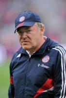 Fussball 1. Bundesliga 2008/2009 FC Bayern Co Trainer Gerland  (FC Bayern Muenchen)