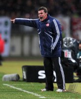 Fussball 1. Bundesliga : Trainer Dieter Hecking (1 FC Nuernberg)