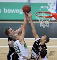 1. Basketball Bundesliga  01/11  Walter Tigers Tuebingen  - TBB Trier