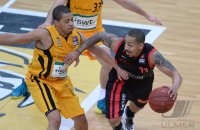 Basketball 1. Bundesliga 2013/2014: Walter Tigers Tuebingen  - s Oliver Baskets Wuerzburg