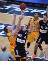Basketball 1. Bundesliga 14/15 Hauptrunde:  Walter Tigers Tuebingen - ratiopharm Ulm