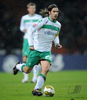 FUSSBALL, 1. BUNDESLIGA: Werder Bremen, FRINGS Einzelaktion