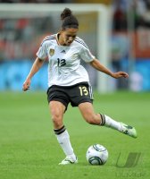 FIFA Frauen-Weltmeisterschaft 2011: Celia OKOYINO DA MBABI (Deutschland)