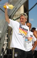 FUSSBALL EURO 2008: Deutsche Nationalmannschaft am Brandenburger Tor Berlin