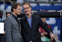 Fussball EM 2016 Quali: RTL-Experte Jens Lehmann und RTL-Moderator Florian Koenig