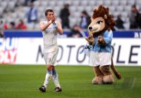 2. Fussball Bundesliga : Benjamin Lauth (1860 Muenchen) mit Maskottchen