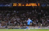 FUSSBALL  International CHL  2009/2010   :  Ergebniss auf der Anzeigentafel