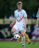 Fussball: 3. Liga,  Saison 2010/2011: SV Werder Bremen II, TRINKS am Ball