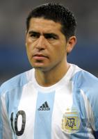 FUSSBALL  Olympia 2008  Peking  Vorrunde Elfenbeinkueste - Argentinien