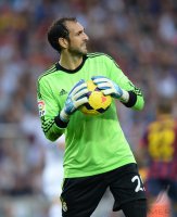 FUSSBALL Primera Division 13/14: Torwart Diego Lopez (Real Madrid)