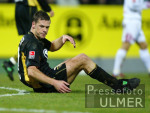 FUSSBALL Bundesliga: Aachen, MEIJER am Boden