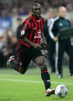 Fussball International UCL: Mailand, SEEDORF Einzelaktion am Ball