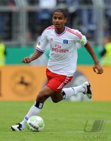 FUSSBALL, DFB Pokal 1. Hauptrunde: Hamburger SV, MANCIENNE am Ball