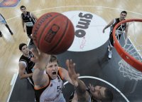 Basketball  1. Bundesliga  10/11:   Walter Tigers Tuebingen  - ratiopharm Ulm