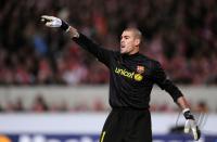 FUSSBALL  International CHL 09/10 : Victor Valdes Arribas (Barca)