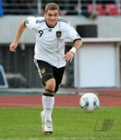 Fussball: International Saison 2010/2011: Deutschland U21, LASOGGA am Ball