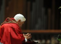 Papst Benedikt XVI besucht Mailand