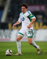 FUSSBALL, 1. BUNDESLIGA, 21. Spieltag: Wolfsburg, RIETHER Einzelaktion