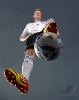 Andre SCHUERRLE (Deutschland) posiert im exklusiven Pressefoto ULMER Shooting im Nationaltrikot
