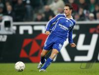 Fussball 1. Bundesliga: Schalke, LOEVENKRANDS Einzelaktion