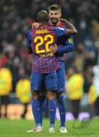 FUSSBALL International  COPA DEL REY  11/12: JUBEL  Eric Abidal (li.) mit Gerard Pique (Barca)