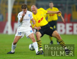 Fussball CL: Dortmund - Auxerre, Zweikampf