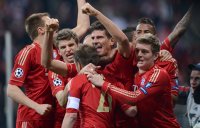 FUSSBALL INTERNATIONAL  CHL HALBFFINALE 11/12:  FC Bayern Muenchen - Real Madrid