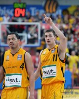 Basketball 1. Bundesliga  13/14: Walter Tigers Tuebingen - Artland Dragons