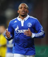 Fussball: DFB Pokal  Saison 2010/2011, Viertelfinale: Schalke, JURADO