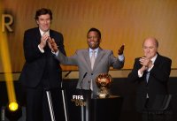 Fussball International  FIFA Ballon d Or 2013: Ehrenpreis fuer Pele (Brasilien)