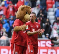 Fussball 1. Bundesliga Saison 18/19: FC Bayern Muenchen - Hannover 96