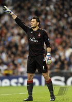 Fussball Champions League  Saison 2010/2011: Torwart Marco Amelia (AC Mailand)