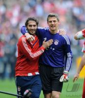 Fussball 1. Bundesliga : JUBEL  Butt und  Altintop  (FC Bayern Muenchen)