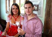 FUSSBALL 1. BUNDESLIGA: Bayern besucht das Oktoberfest