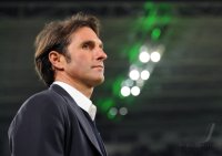 Fussball: 1. Bundesliga Saison 2010/2011: Stuttgart, LABBADIA