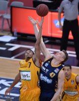 Basketball 1. Bundesliga  13/14  Walter Tigers Tuebingen  - Alba Berlin