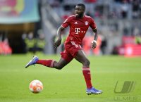 Fussball 1. Bundesliga Saison 21/22: FC Bayern Muenchen - SpVgg Greuther Fuerth